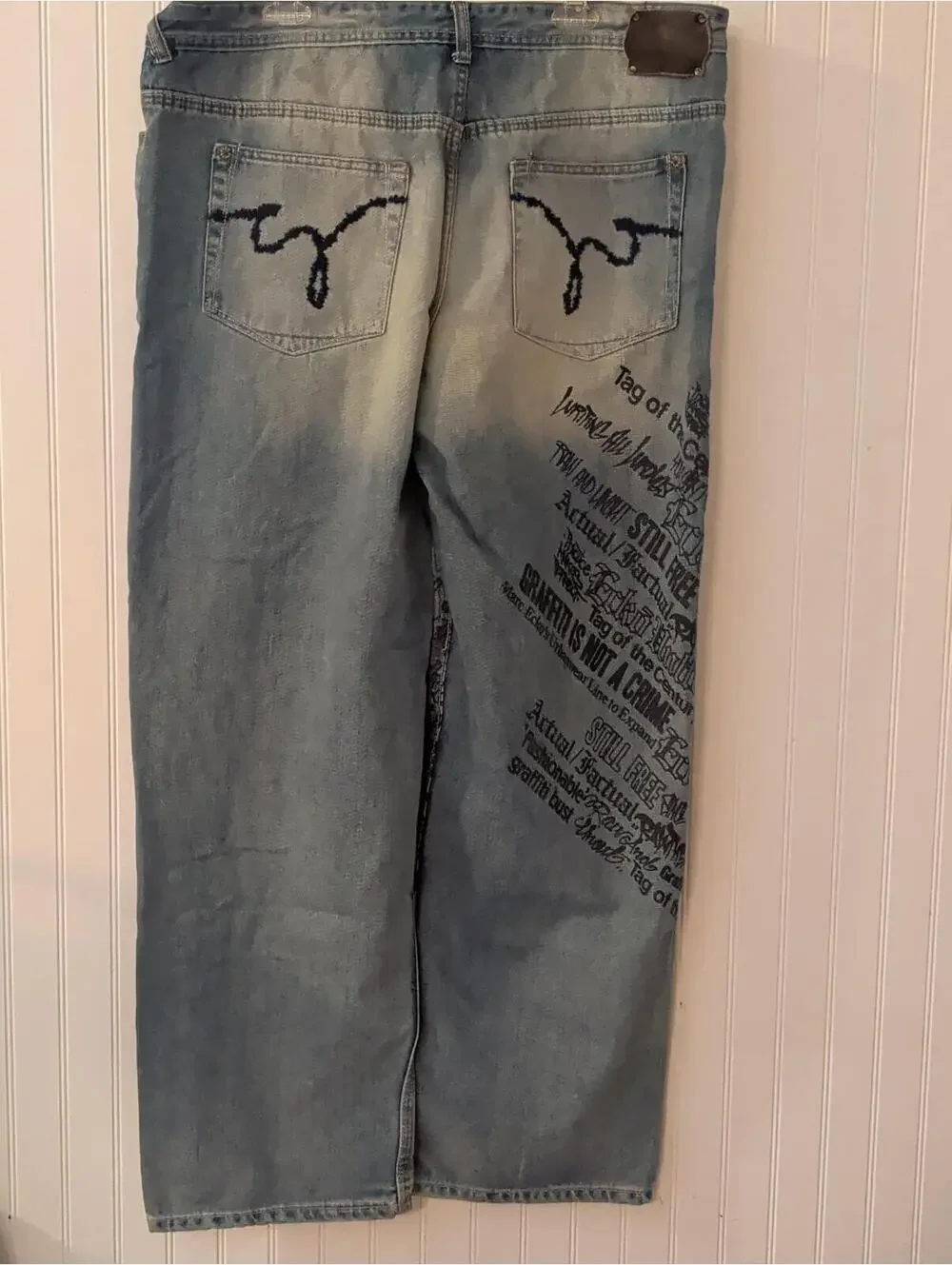 Ecko Unlimited Distressed Jeans Graffiti Print Sz 40